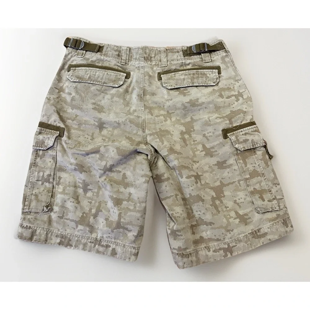 Roundtree & Yorke amazing shorts